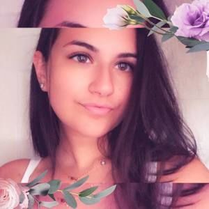 Meet your Posher, Andreia